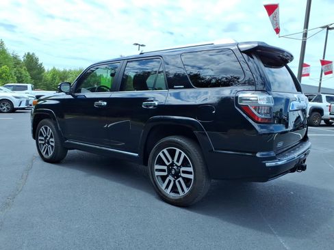 Used 2022 Toyota 4Runner Limited AWD/4WD image 3