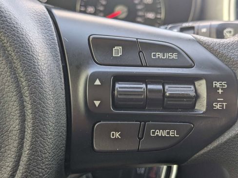 Used 2018 Kia Sorento FWD image 34
