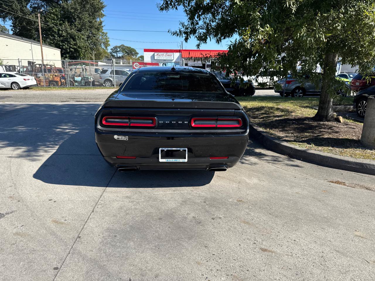 Used 2016 Dodge Challenger R/T Scat Pack RWD image 9