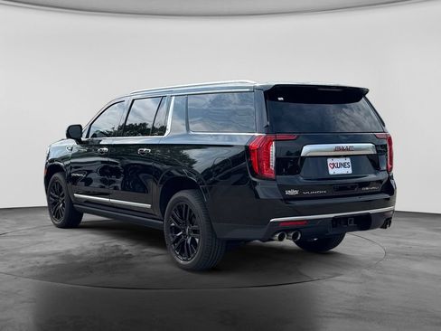 Used 2022 GMC Yukon XL Denali AWD/4WD image 8