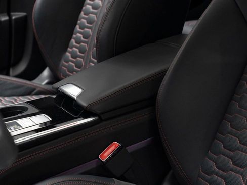 Used 2021 Audi RS 6 w/ Carbon Optic Package image 12