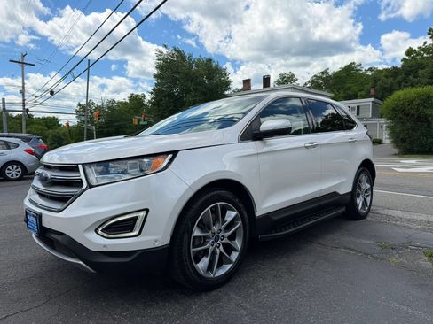 Used 2017 Ford Edge Titanium w/ Equipment Group 302A AWD/4WD image 3