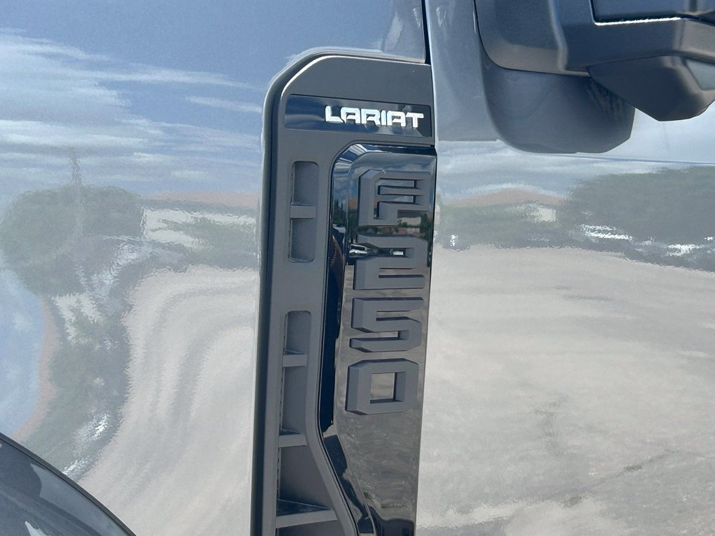 New 2026 Ford F250 Lariat w/ Black Appearance Package AWD/4WD image 18