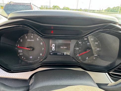 Used 2024 Chevrolet Trax LS w/ Driver Confidence Package FWD image 13