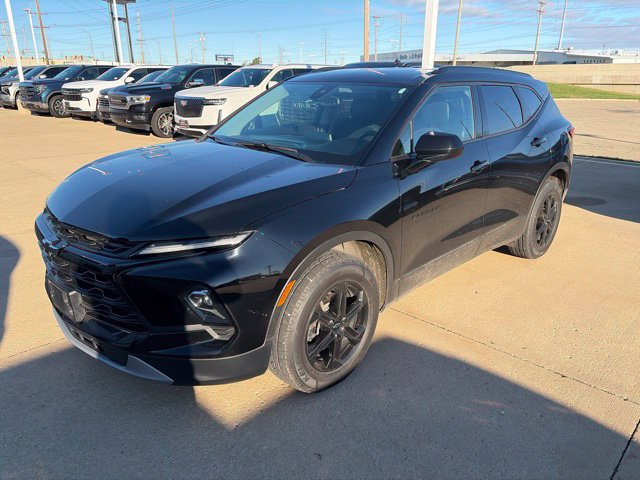 Used 2024 Chevrolet Blazer LT w/ Convenience Package FWD image 5