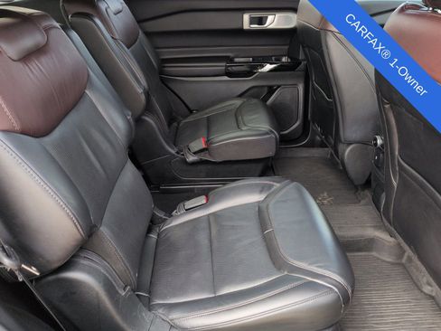 Used 2024 Ford Explorer Platinum w/ Technology Package AWD/4WD image 25