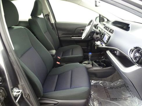 Used 2015 Toyota Prius C One image 8