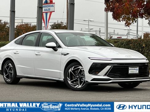 New 2026 Hyundai Sonata SEL image 1