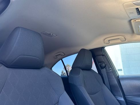 Used 2022 Toyota Corolla LE image 15