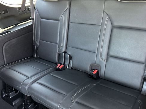 Used 2022 GMC Yukon XL SLT w/ SLT Luxury Package image 35