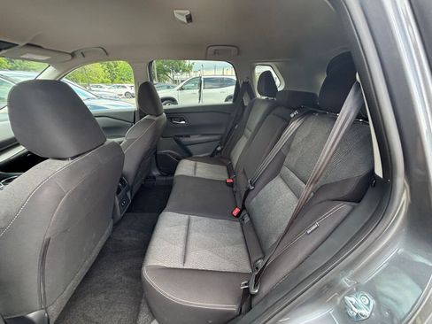 Used 2025 Nissan Rogue SV FWD image 27