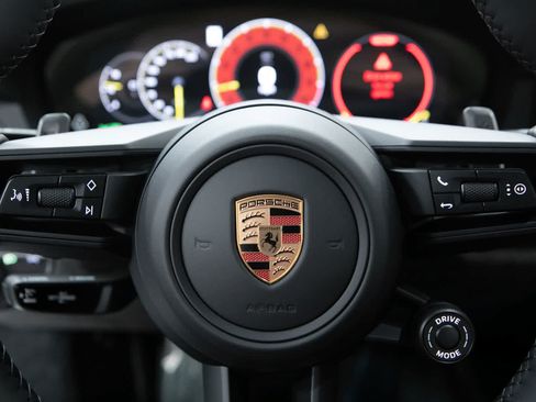 Used 2026 Porsche 911 GT3 RWD image 14