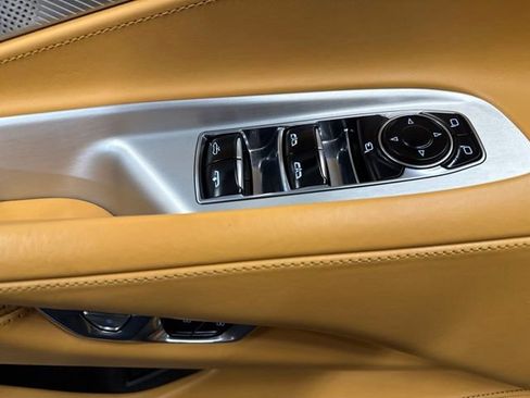Used 2023 Chevrolet Corvette Stingray Premium Conv w/ Z51 Performance Package RWD image 12