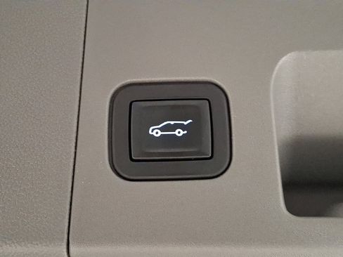 Certified 2023 Cadillac XT5 Premium Luxury image 23