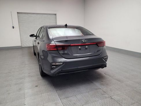 Used 2020 Kia Forte LXS FWD image 6