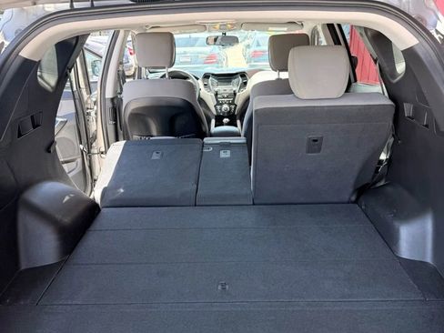 Used 2017 Hyundai Santa Fe Sport image 7