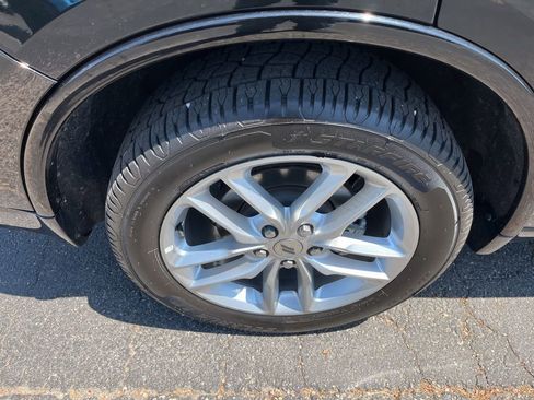 Used 2023 Dodge Durango GT RWD image 11