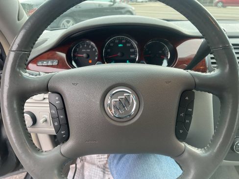 Used 2007 Buick Lucerne CXL image 31