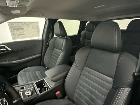 New 2026 Nissan Rogue SL AWD/4WD image 9