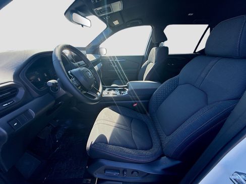 New 2026 Honda Pilot Sport image 17