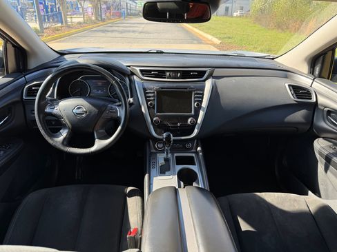 Used 2020 Nissan Murano SV image 10