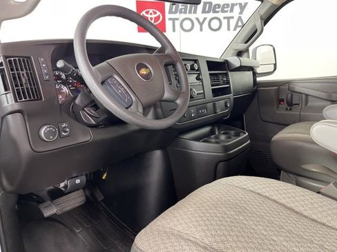 Used 2024 Chevrolet Express 2500 image 2