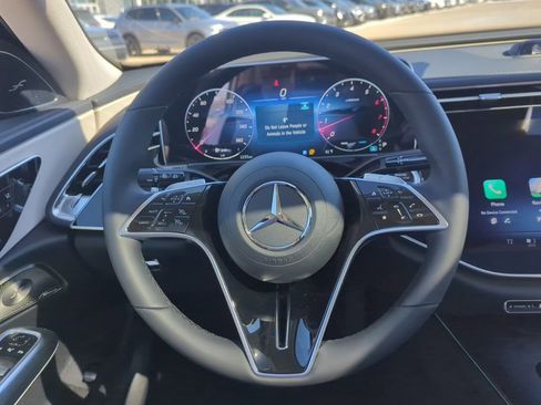 Used 2025 Mercedes-Benz E 450 4MATIC All-Terrain Wagon image 18