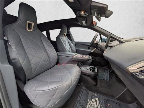 Used 2023 BMW iX xDrive50 w/ Premium Package image 21