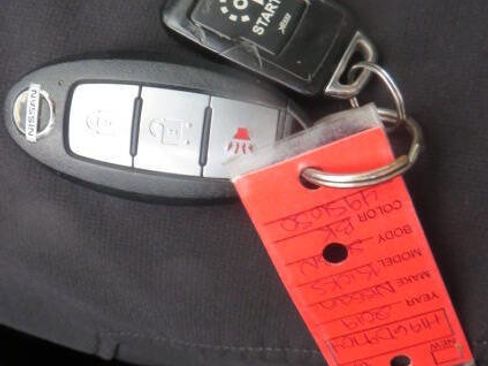 Used 2019 Nissan Kicks S image 45