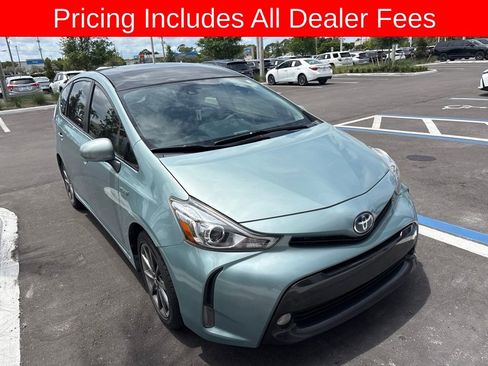 Used 2015 Toyota Prius V Five w/ Advanced Technology Package FWD image 3