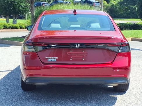 Used 2023 Honda Accord EX image 8