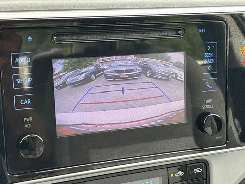 Used 2019 Toyota Corolla LE FWD image 21