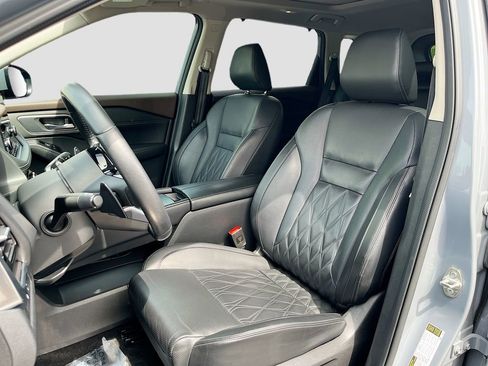 Used 2023 Nissan Rogue Platinum w/ Platinum Premium Package FWD image 15