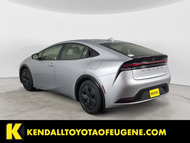 Used 2025 Toyota Prius LE FWD image 7