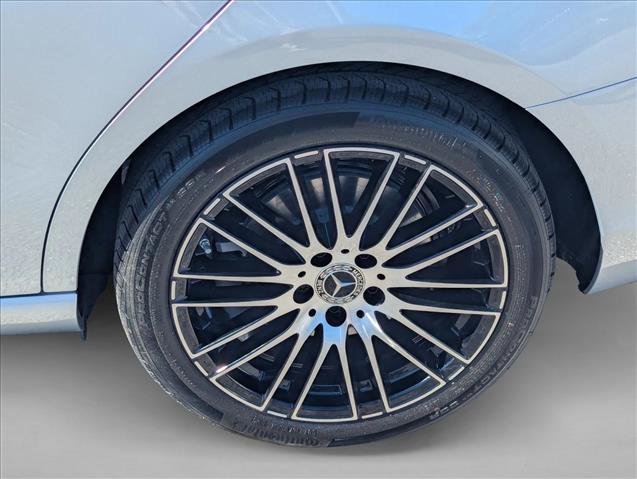 Used 2026 Mercedes-Benz C 300 Sedan image 9