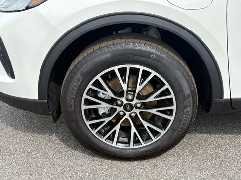 New 2026 Ford Escape SE image 27