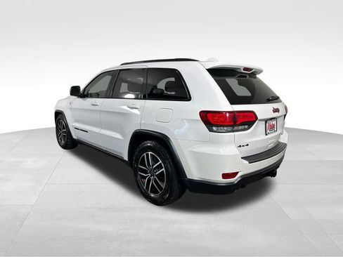 Used 2019 Jeep Grand Cherokee Trailhawk AWD/4WD image 4