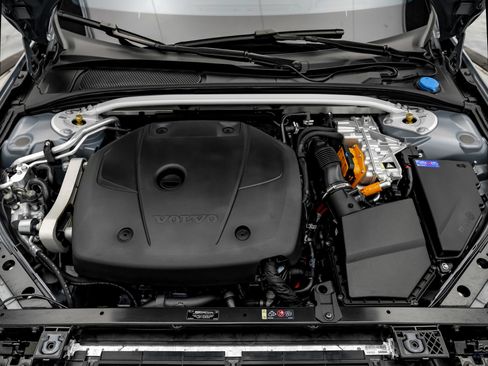 Used 2024 Volvo V60 T8 Polestar w/ Protection Package Premier AWD/4WD image 4