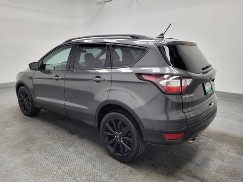 Used 2018 Ford Escape SE w/ SE Sport Appearance Package image 3