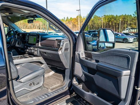 Certified 2023 Ford F250 Lariat w/ Sport Appearance Package image 11