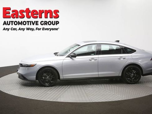 Used 2025 Honda Accord SE image 61