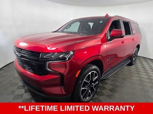 Used 2023 Chevrolet Suburban RST w/ Luxury Package AWD/4WD image 3