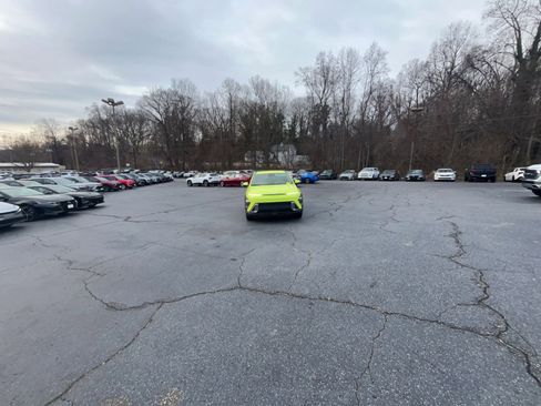 Used 2025 Hyundai Kona SEL image 15