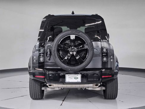 Used 2026 Land Rover Defender 110 X-Dynamic SE AWD/4WD image 10
