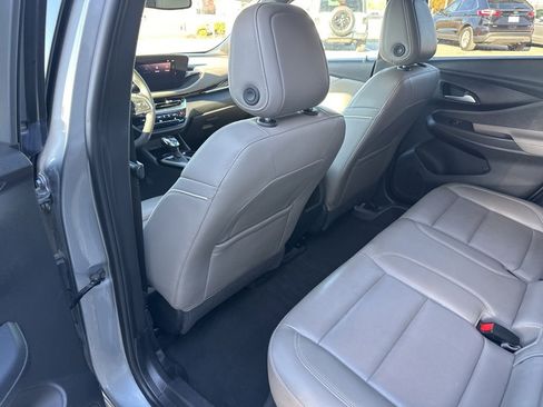 Used 2024 Buick Envista Avenir image 39