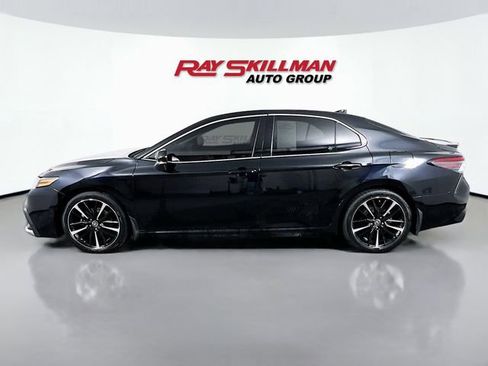 Used 2021 Toyota Camry XSE image 4