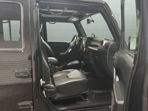 Used 2015 Jeep Wrangler Unlimited Sport AWD/4WD image 20