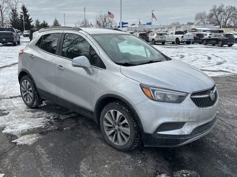 Used 2019 Buick Encore Preferred image 2