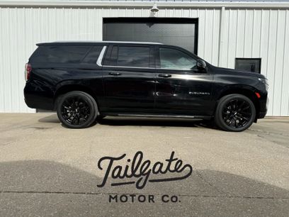 Used 2021 Chevrolet Suburban LT w/ LT Signature Package
