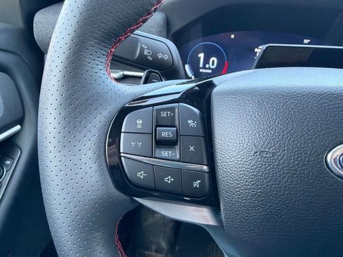 Used 2025 Ford Explorer ST AWD/4WD image 25